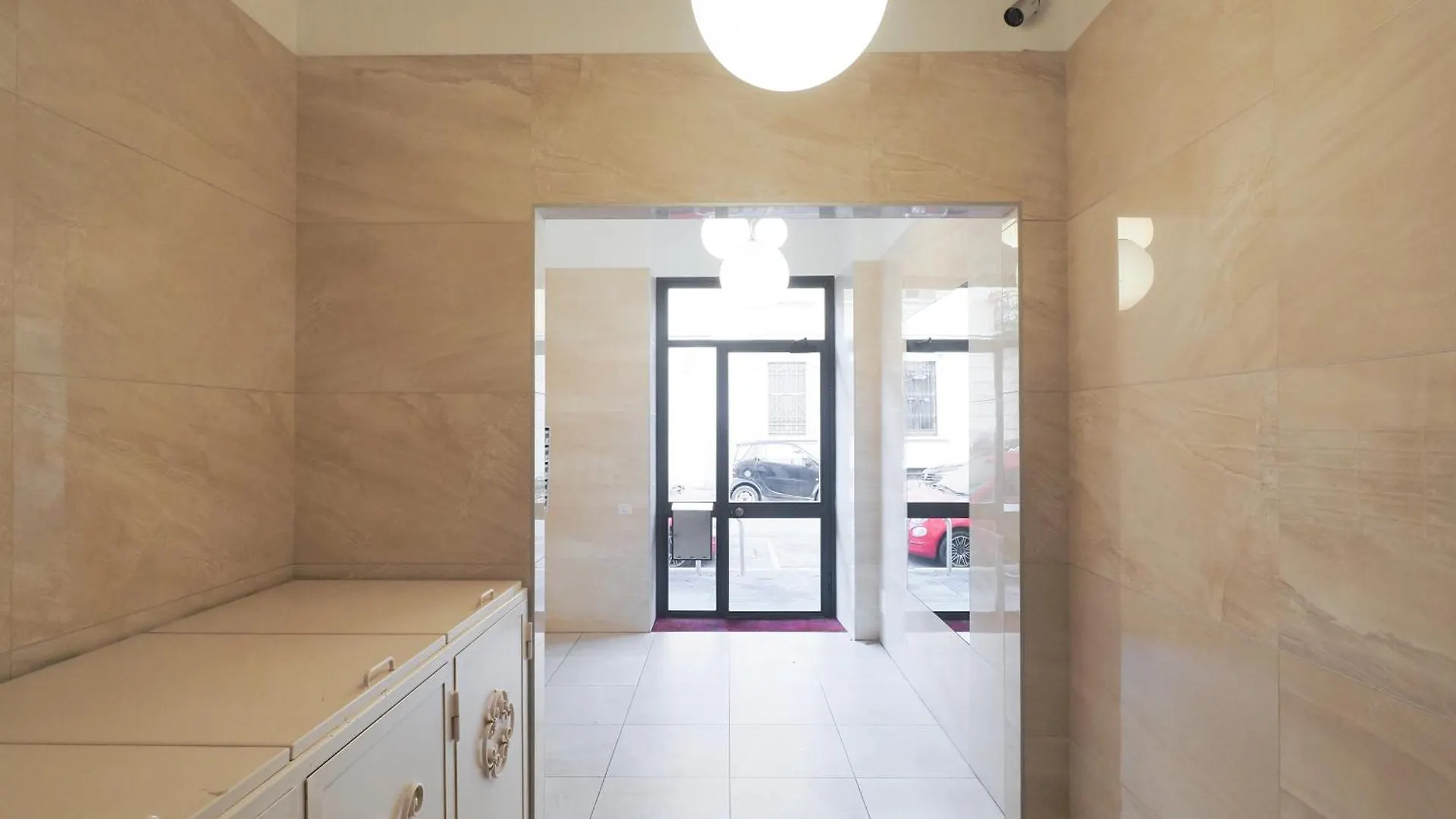 Bright Apartment In Porta Romana - Vannucci Italie