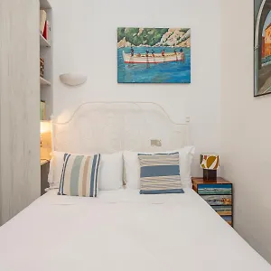 Appartement New In Downtown Close To Duomo, Milan