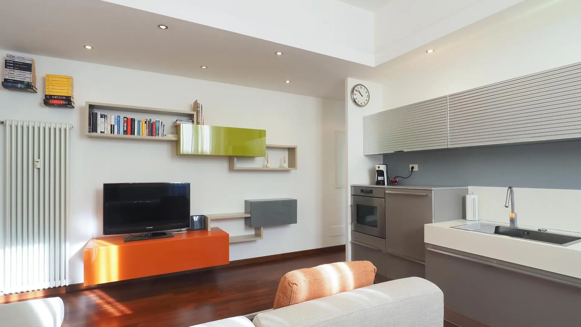 Bright Apartment In Porta Romana - Vannucci