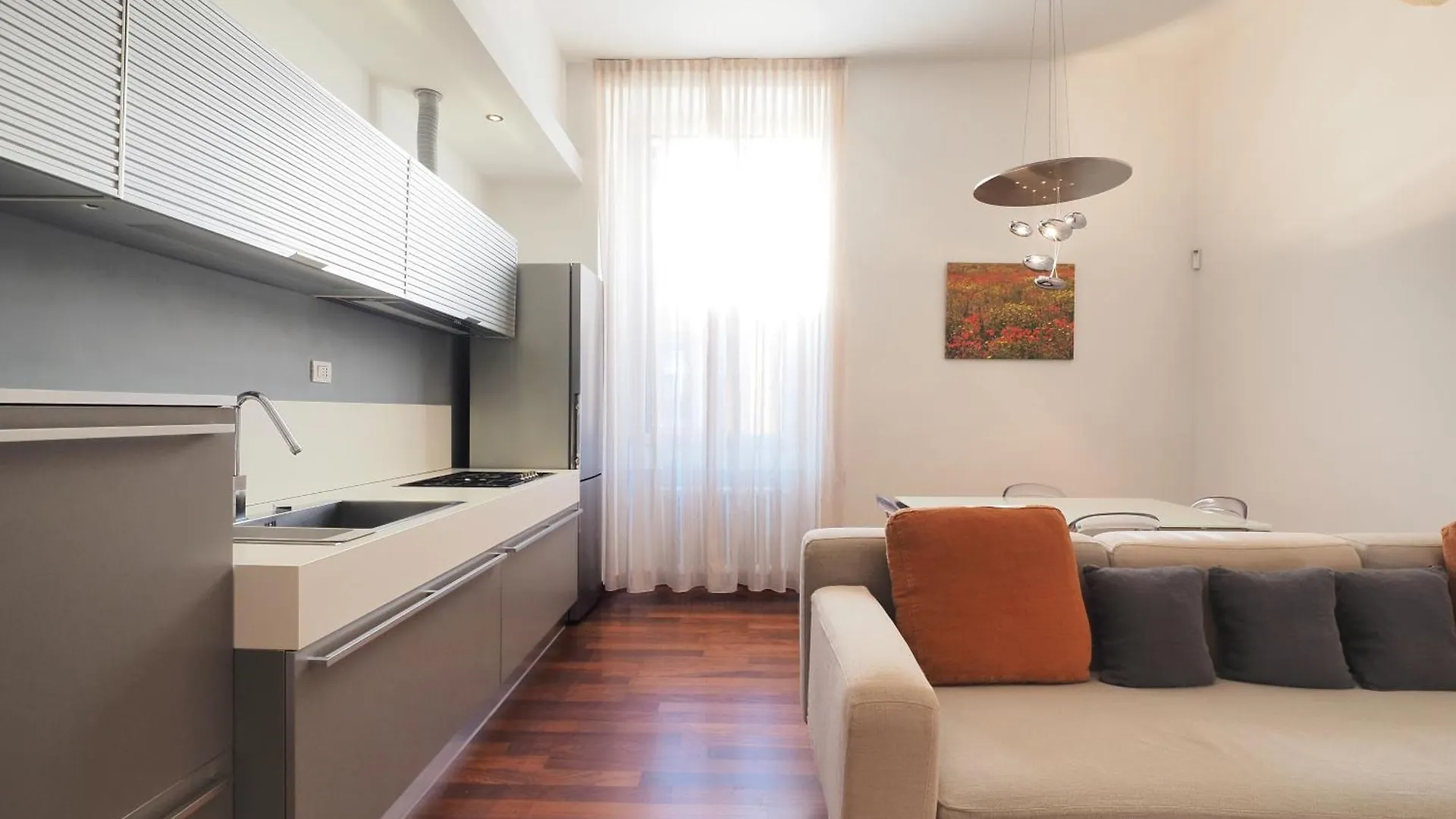Bright Apartment In Porta Romana - Vannucci