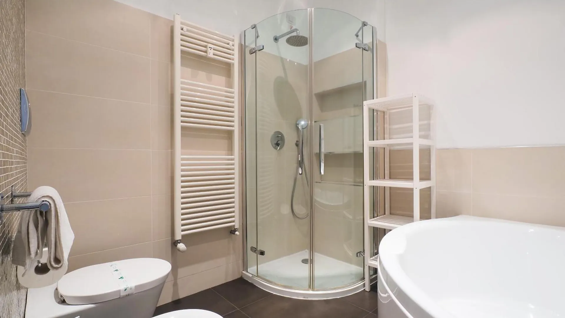 Bright Apartment In Porta Romana - Vannucci Italy